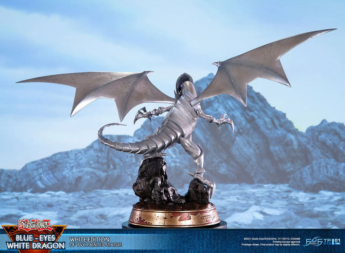 First 4 Figures: Yu-Gi-Oh! Blue-Eyes White Dragon Standard Edition (White)